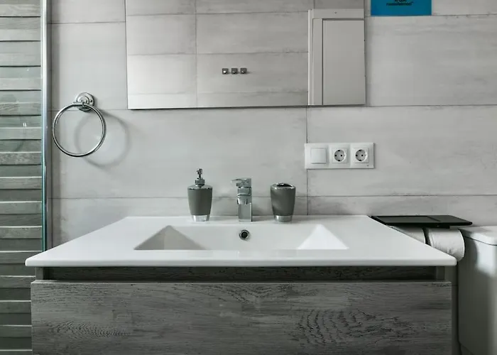 Apartamento Torremolinos, Cómodo A Un Paso Del Centro