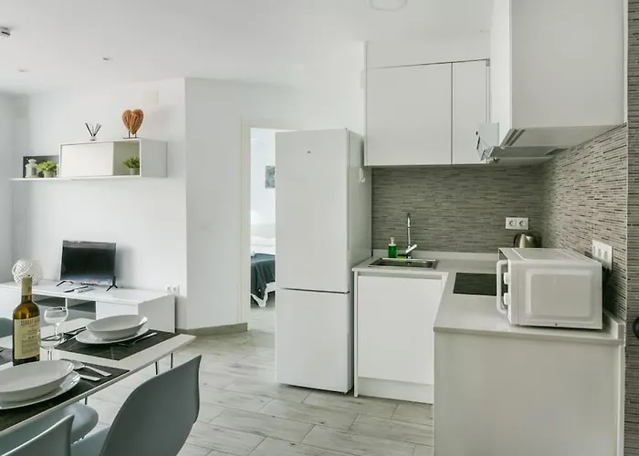 Torremolinos, Cómodo A Un Paso Del Centro