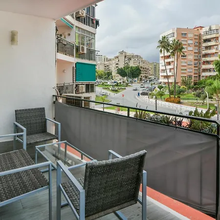 Torremolinos, Comodo A Un Paso Del Centro Daire